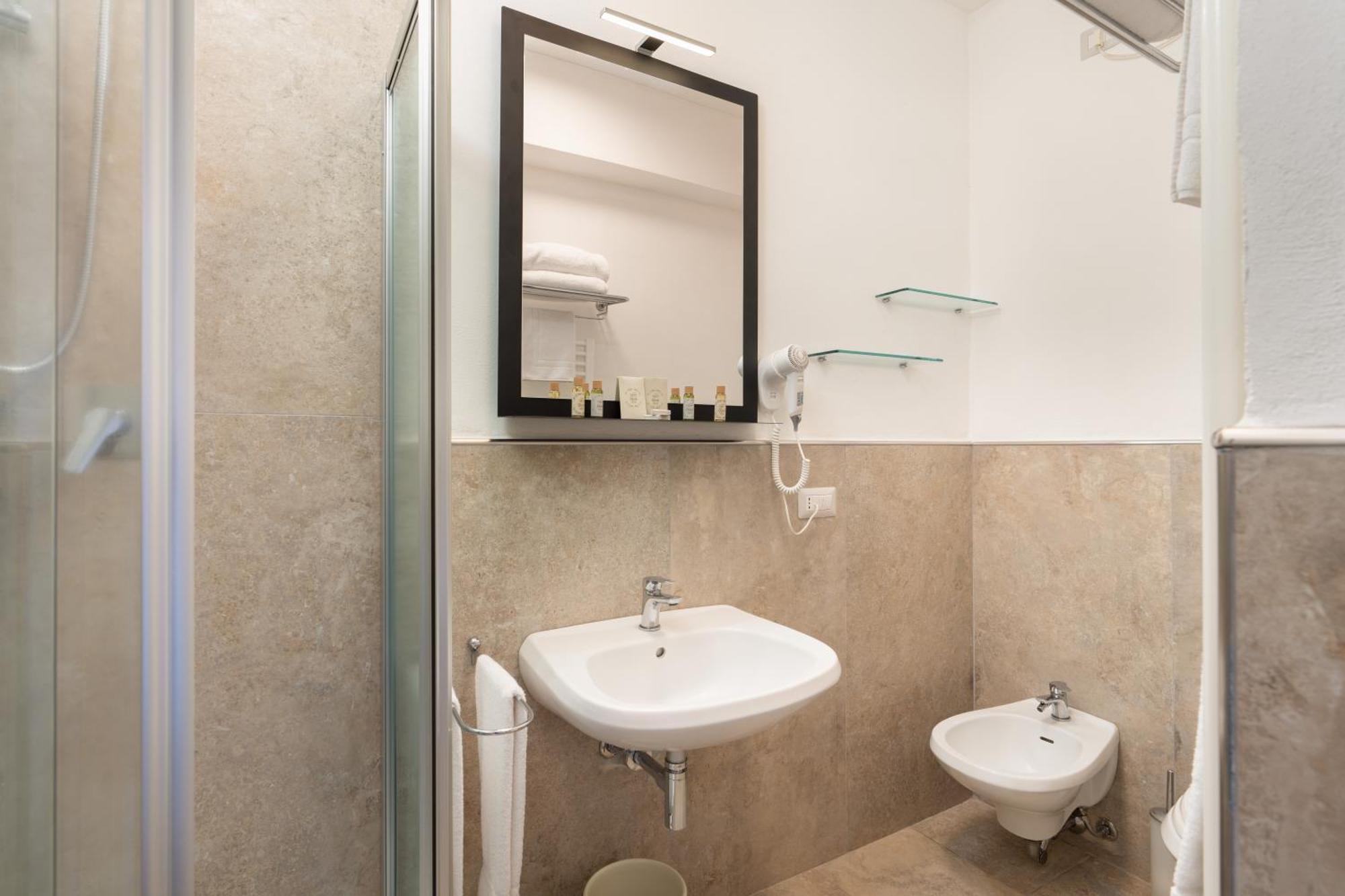 Hotel Ristorante Borgo Antico Monteroni dʼArbia